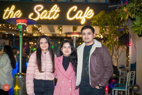 Most beautiful pub in Agra : The Salt Cafe :